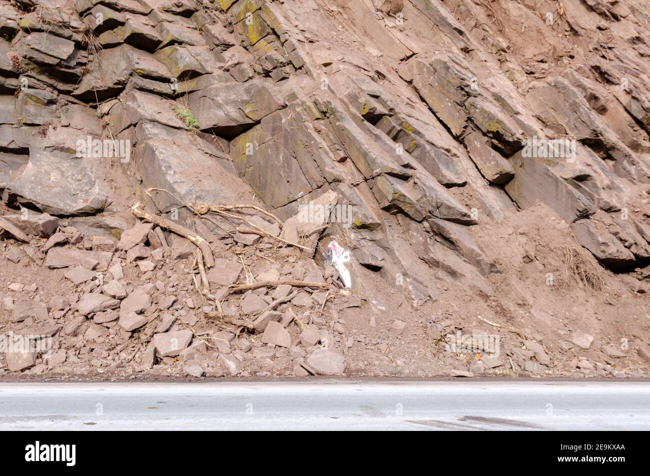 Bright red rocks are shale hi-res stock photography and images - Alamy