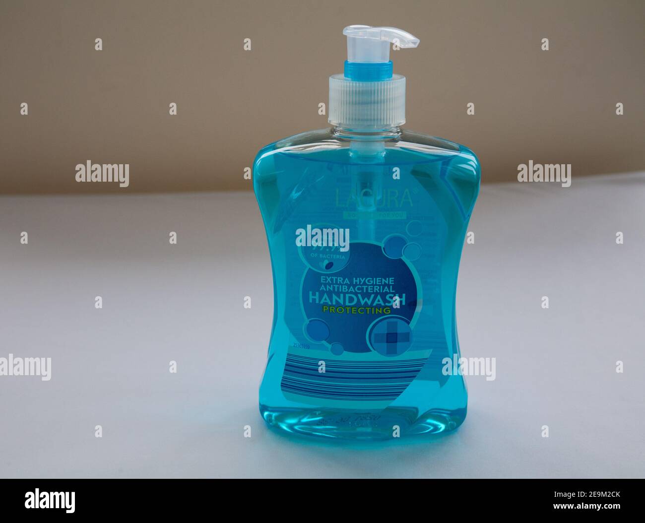 Pump Action Bottle of Extra Hygiene Antibacterial Handwash kills 99.9 of bacteria in re