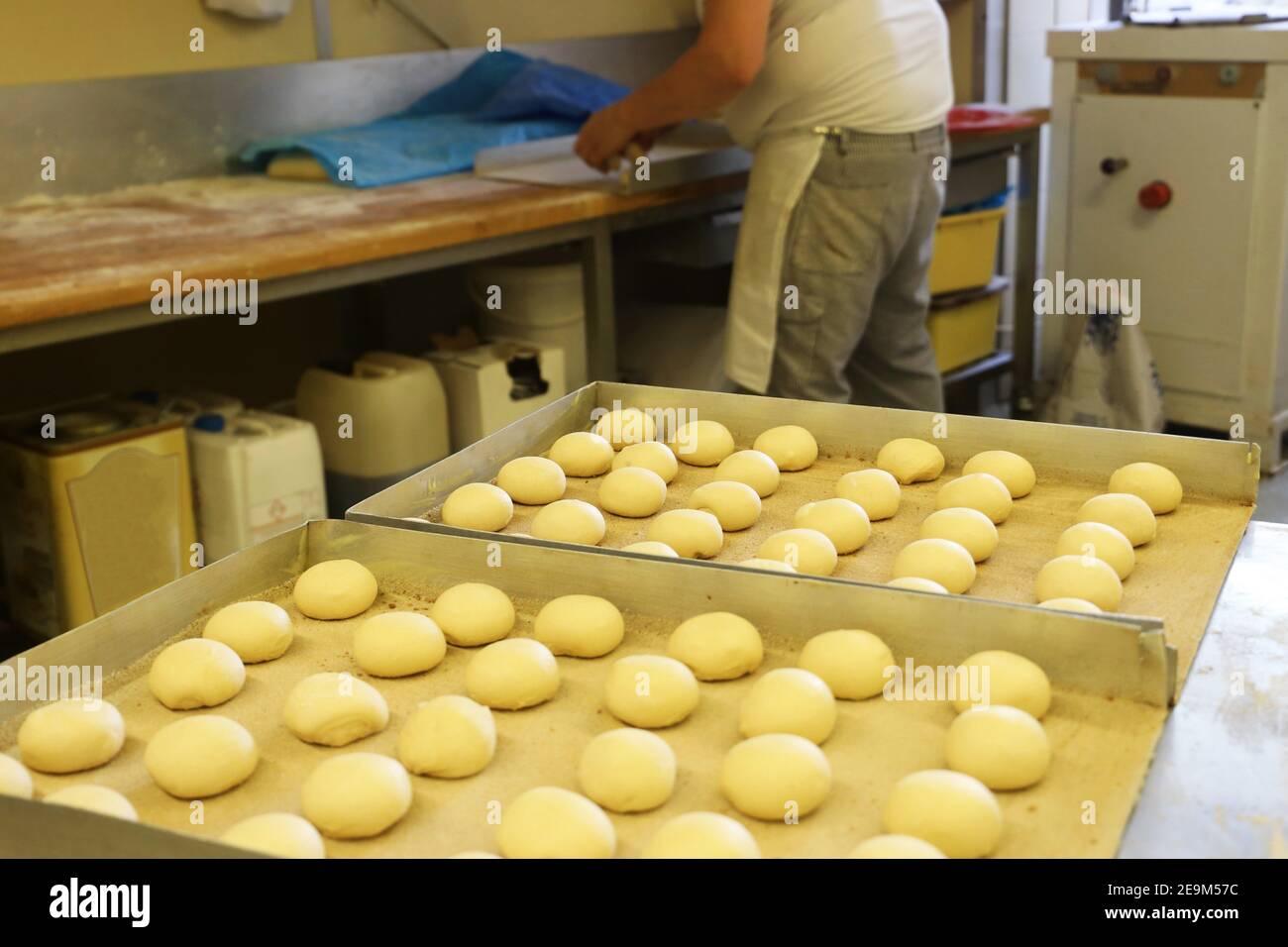 Baking bread and pastry in the bakery Stock Photo Alamy