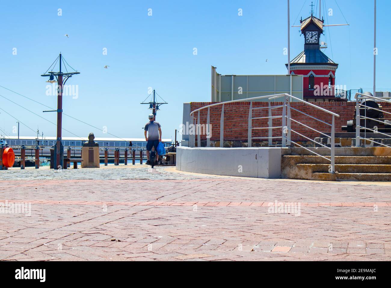 Electric unicycle hires stock photography and images Alamy