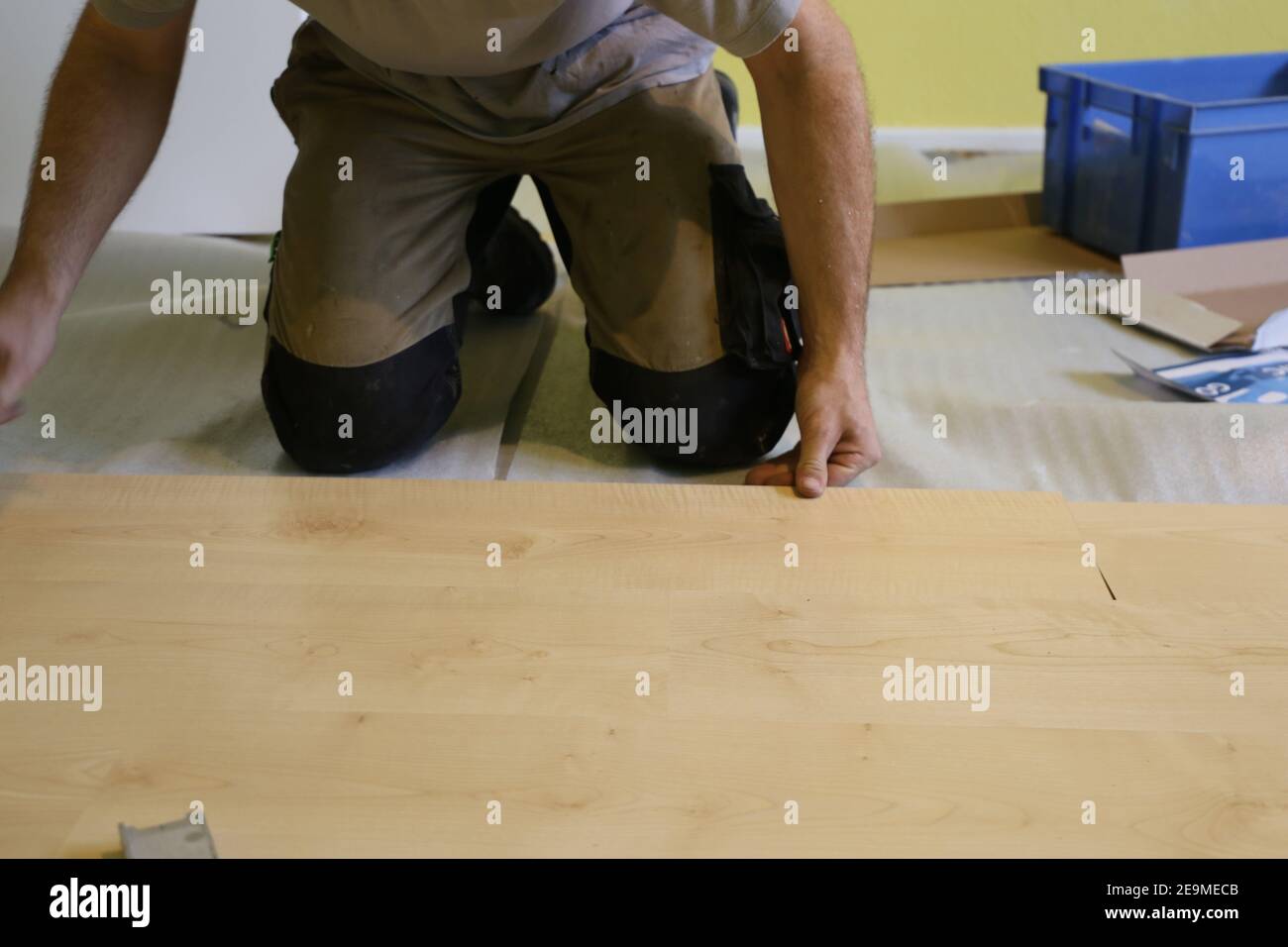 Professional installation of a parquet floor Stock Photo Alamy