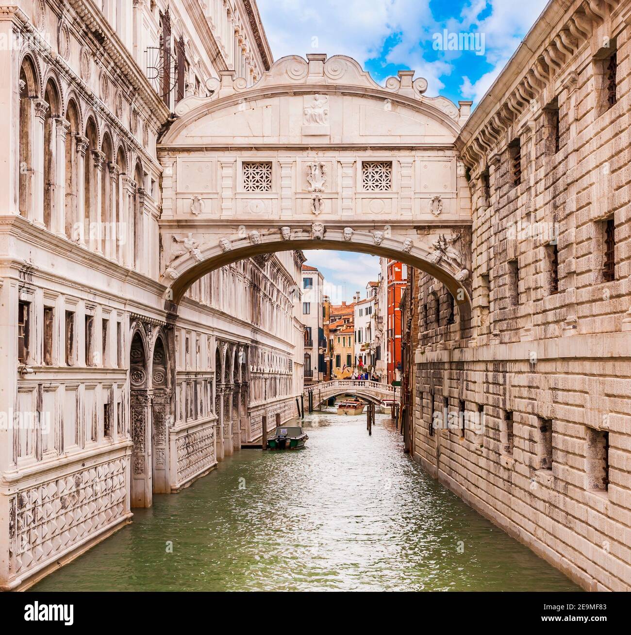 Bridge of Sighs, emblematic of Venice in Veneto, Italy Stock Photo