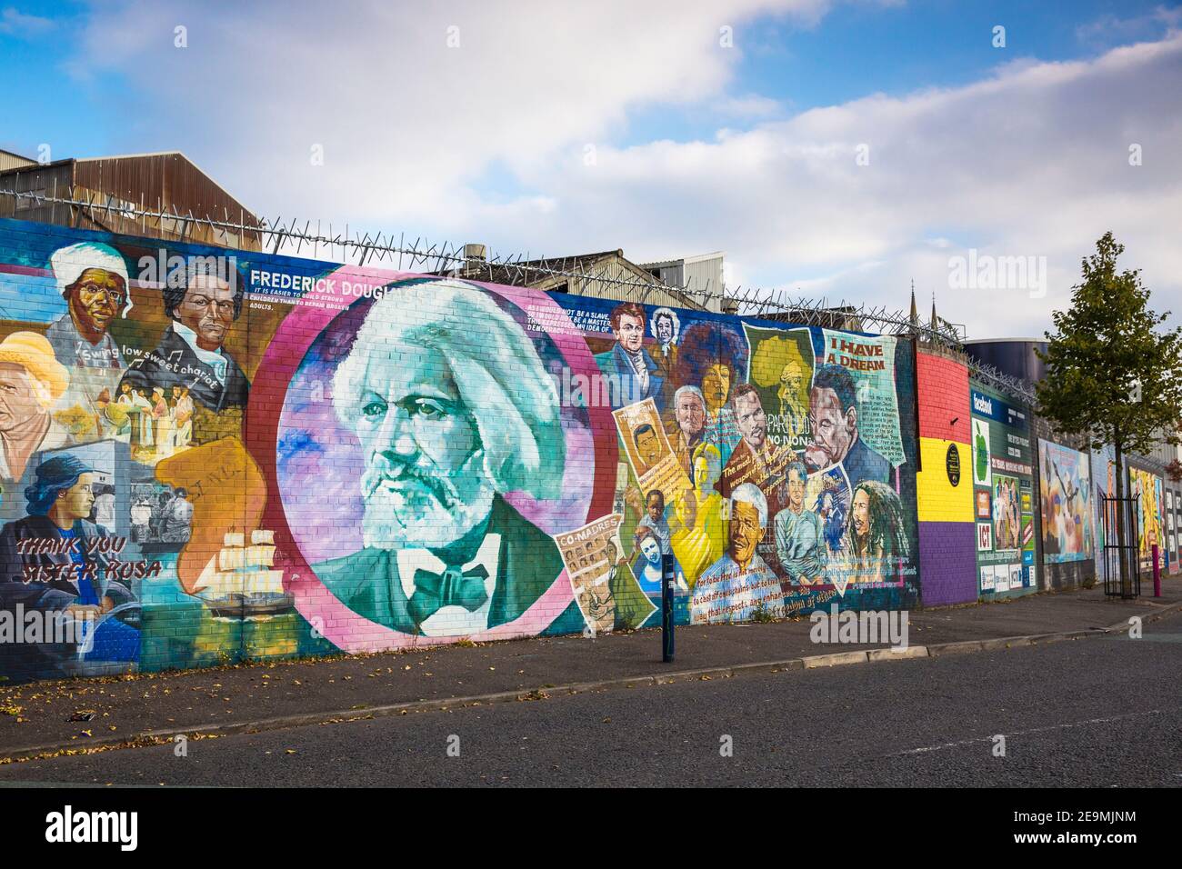 United Kingdom, Northern Ireland, Belfast, Falls Road, International Wall, Political murals