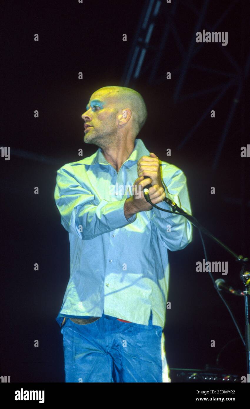 R.E.M Glastonbury Festival 1999 Stock Photo Alamy