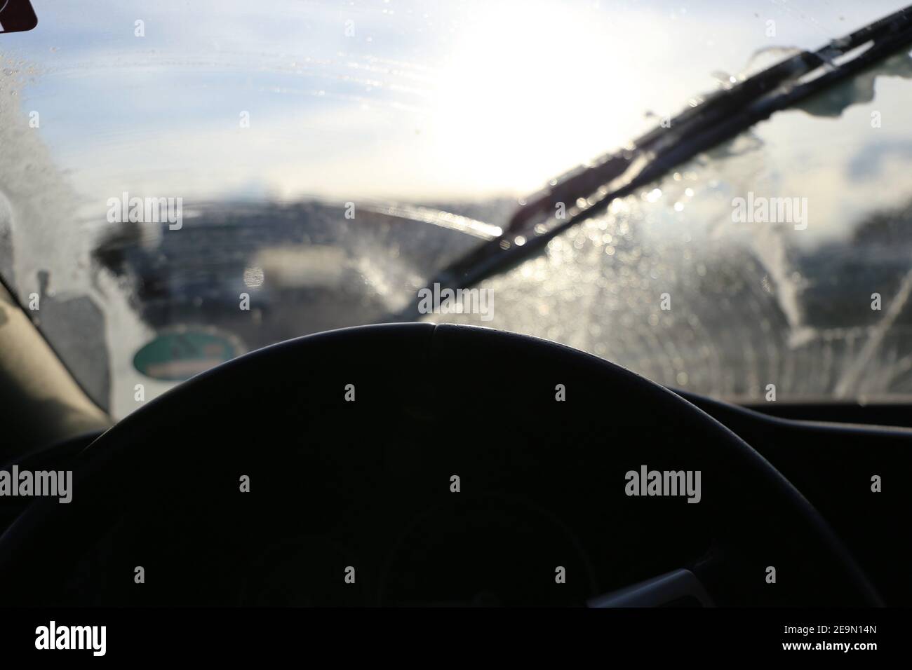 Car splash rain water hi-res stock photography and images - Alamy