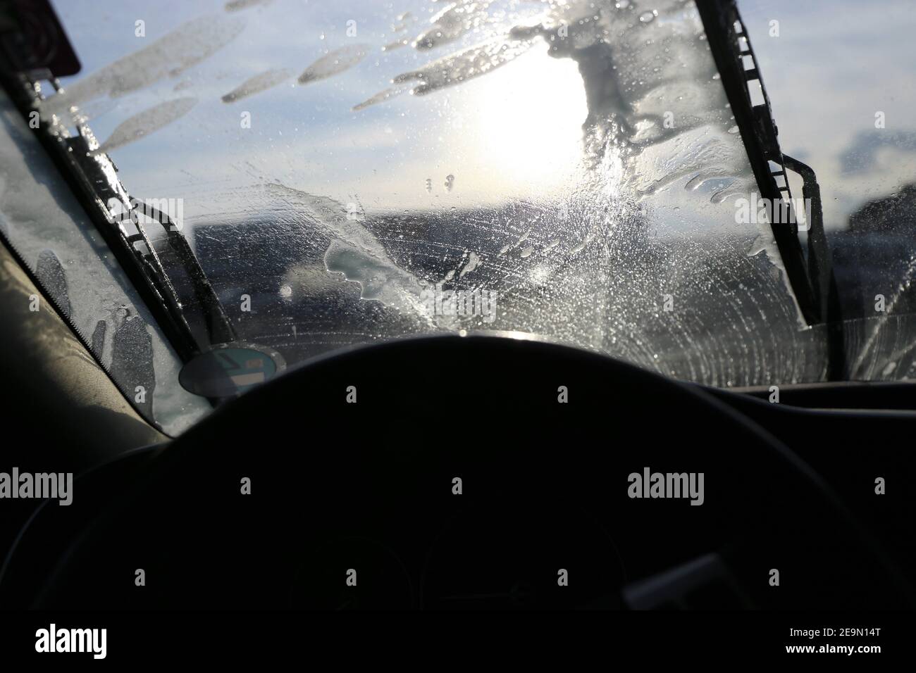 Driving in low visibility hi-res stock photography and images - Alamy