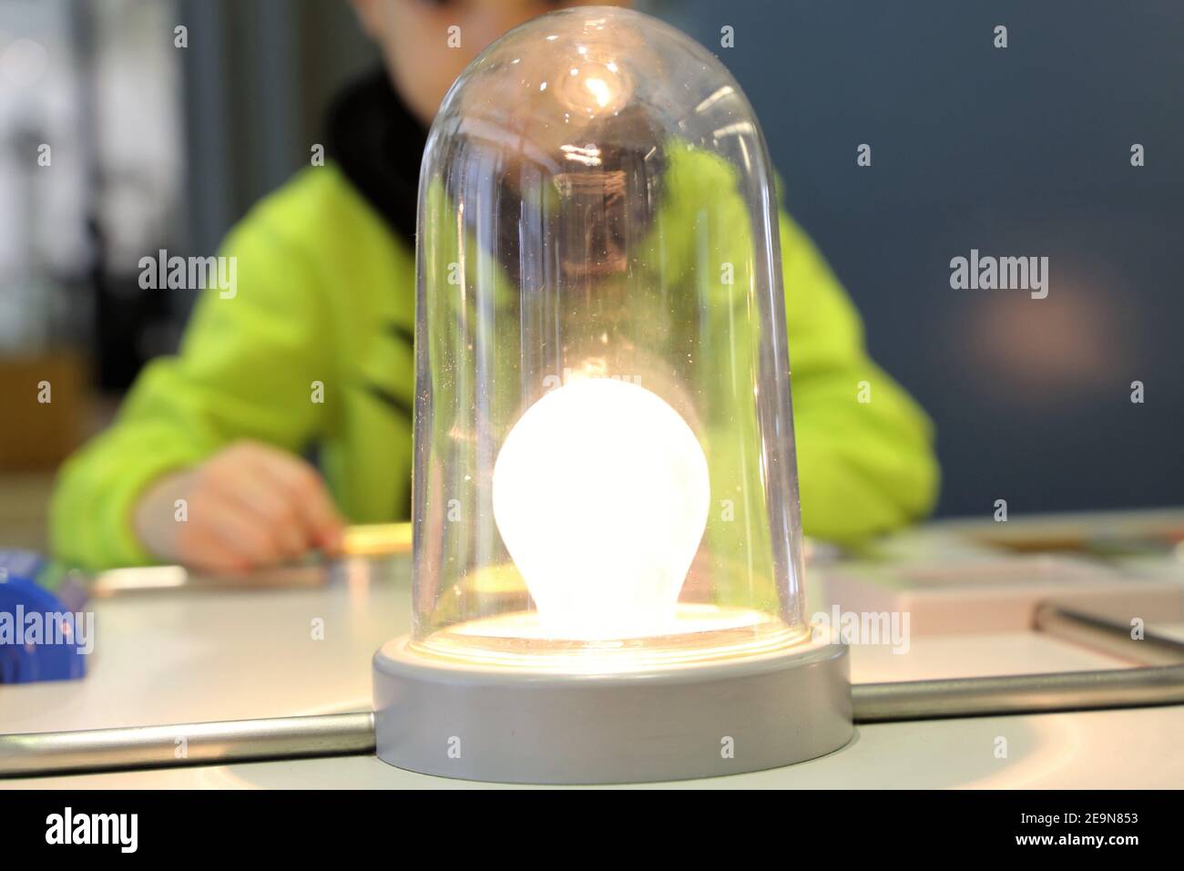 Electricity project for kids with simple circuit Stock Photo