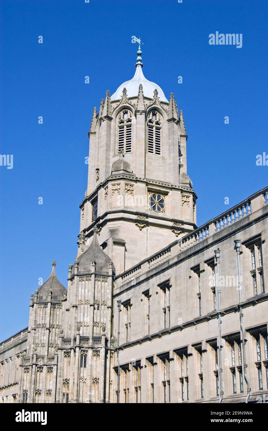 The magnificent Tom Tower, designed by the famous architect Sir Christopher Wren. Part of Christ Church College, Oxford University. Stock Photo