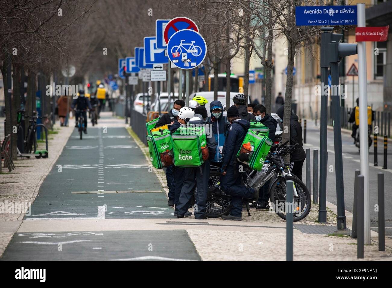 Lisbon, Portugal. 5th Feb, 2021. A group of Uber Eats and Glovo 