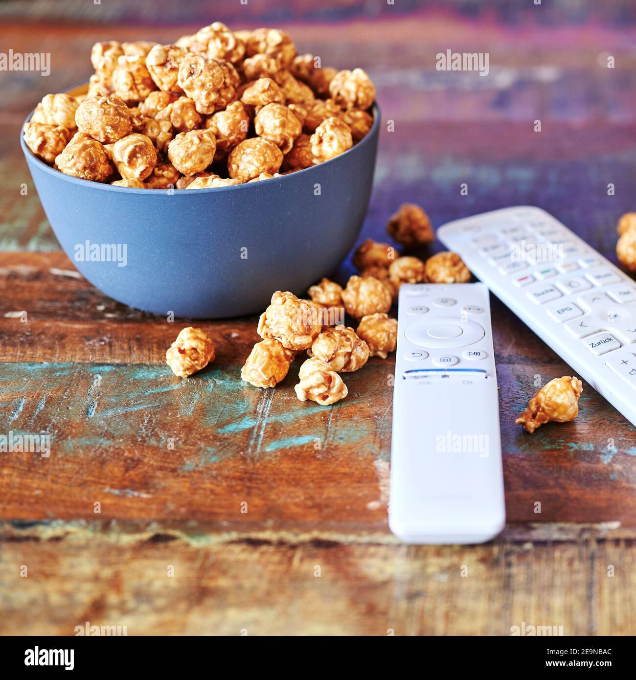 Tv remote controls hi-res stock photography and images - Alamy