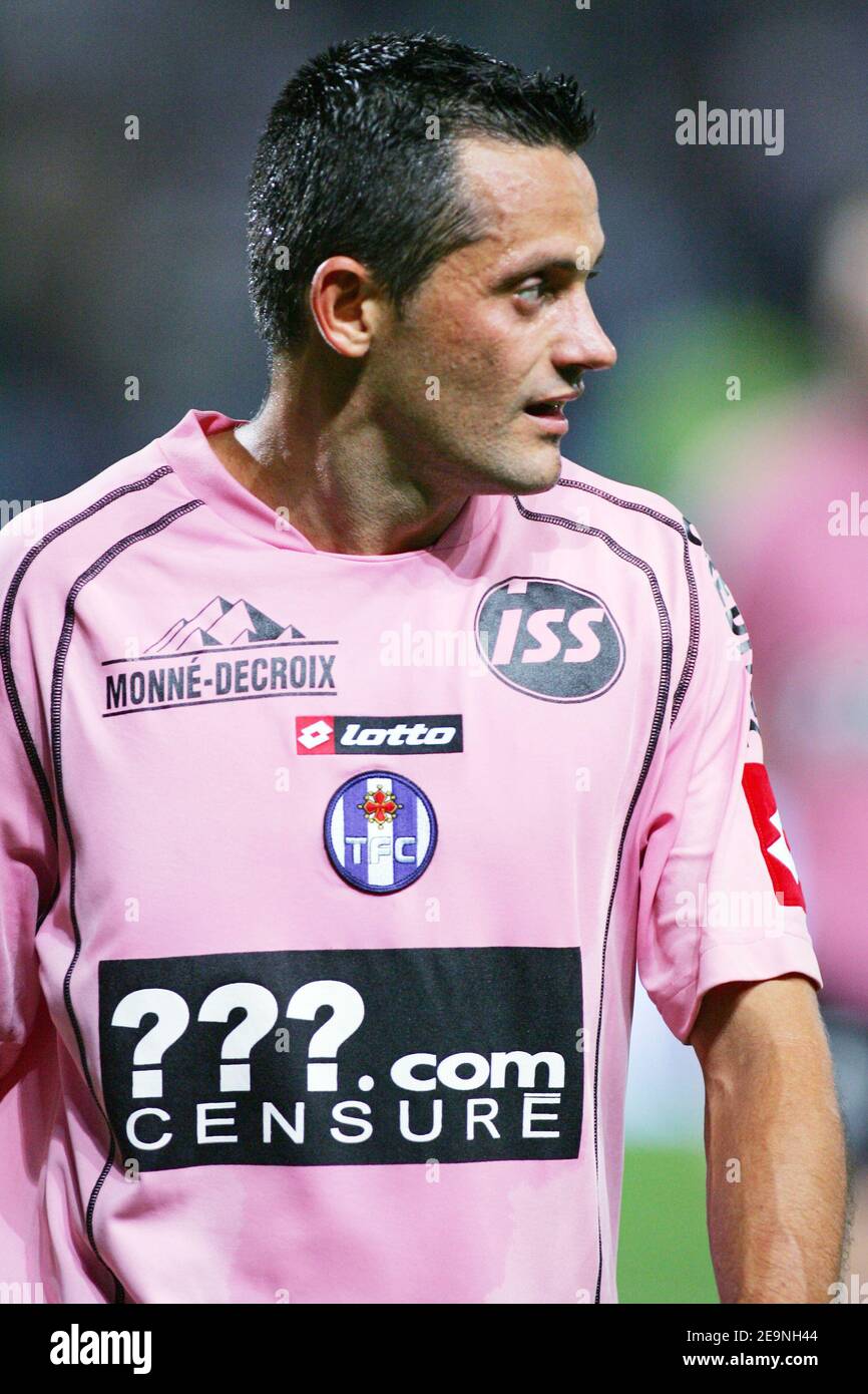 TFC's Francileudo Santos during his French Ligue 1 soccer match, Olympique  de Marseille vs Toulouse Football Club at the Velodrome stadium in  Marseille, France on October 1, 2006. Marseille won 3-0. Photo