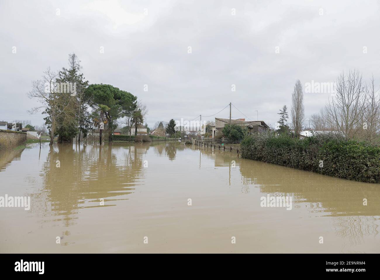 Couthures sur garonne hi-res stock photography and images - Alamy