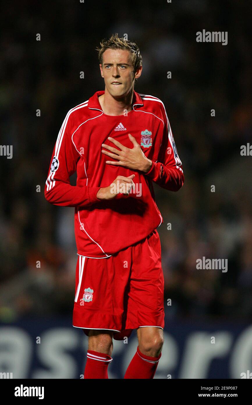 Liverpool's Peter Crouch during the Champions League group C match, FC Girondins De Bordeaux vs Liverpool FC, at Chaban-Delmas Stadium in Bordeaux, France, on October 18, 2006. Liverpool won 1-0. Photo by Manuel Blondeau/Cameleon/ABACAPRESS.COM Stock Photo