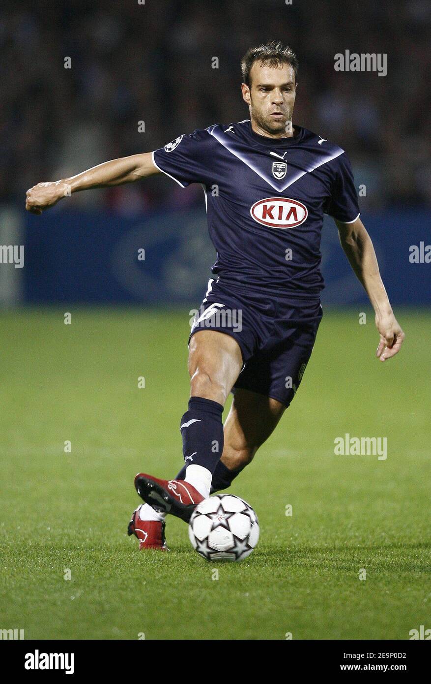 Bordeaux' Franck Jurietti in action during the UEFA Champions League, Group C, Girondins de Bordeaux vs Liverpool FC at the Stade Chaban-Delmas in Bordeaux, France on October 18, 2006. Liverpool won 1-0. Photo by Christian Liewig/ABACAPRESS.COM Stock Photo