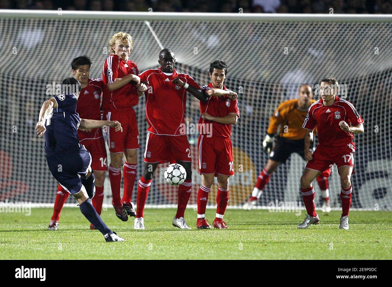 Bordeaux' Johan Micoud takes a free kick during the UEFA Champions League, Group C, Girondins de Bordeaux vs Liverpool FC at the Stade Chaban-Delmas in Bordeaux, France on October 18, 2006. Liverpool won 1-0. Photo by Christian Liewig/ABACAPRESS.COM Stock Photo