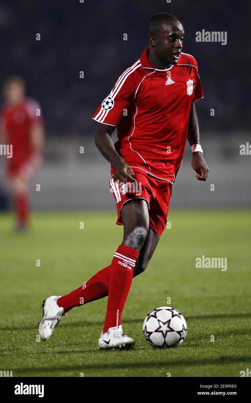 Liverpool's Mohamed Sissoko during the UEFA Champions League, Group C, Girondins de Bordeaux vs Liverpool FC at the Stade Chaban-Delmas in Bordeaux, France on October 18, 2006. Liverpool won 1-0. Photo by Christian Liewig/ABACAPRESS.COM Stock Photo