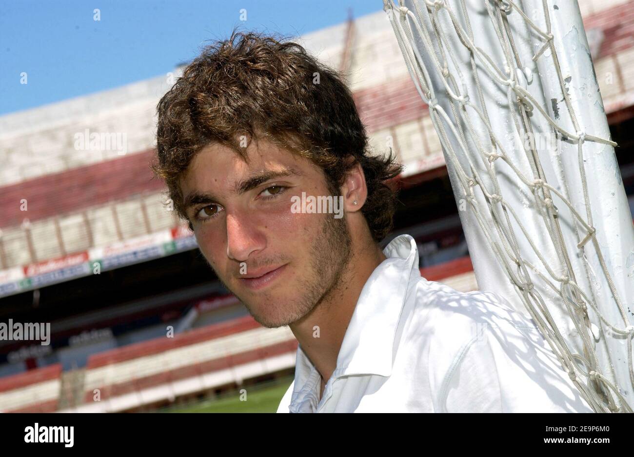 EXCLUSIVE - Franco-Argentinian Gonzalo Higuain of River Plate in Buenos  Aires, Argentina in 2006. Photo by Bertrand Mahe/Cameleon/ABACAPRESS.COM  Stock Photo - Alamy