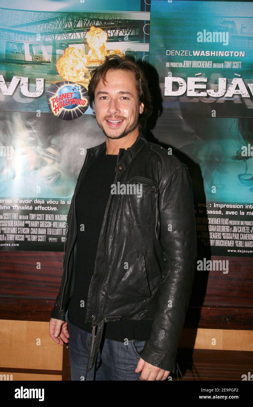 Canadian humorist Stephane Rousseau attends the 'Deja vu' premiere held at Planete Hollywood Restaurant, in Paris, France, on December 04, 2006. Photo by Benoit Pinguet/ABACAPRESS.COM Stock Photo