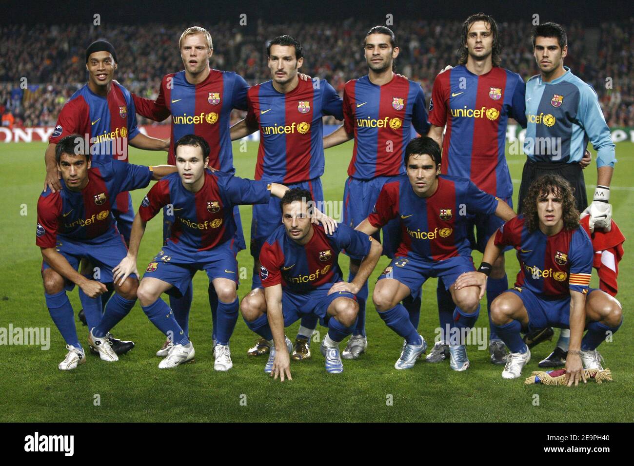 Barcelona team 2006 hi-res stock photography and images - Alamy