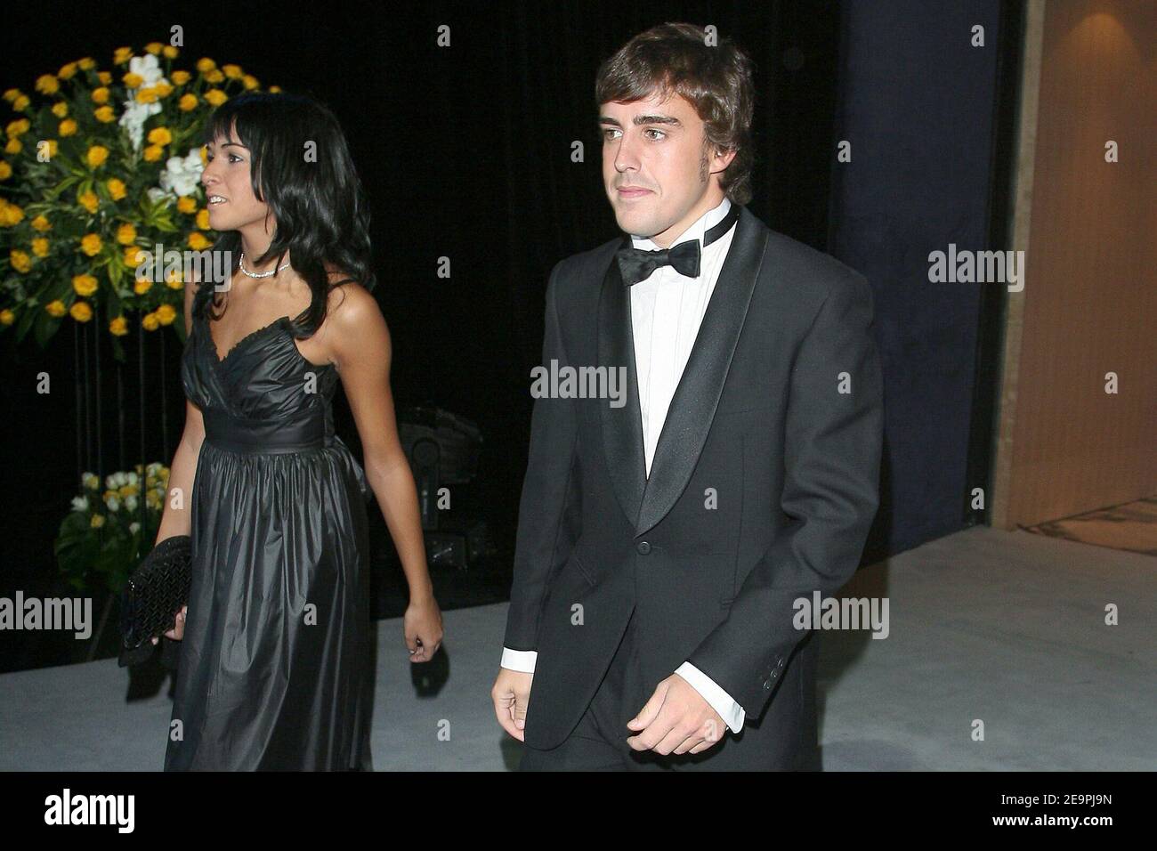spain-s-formula-one-world-champion-fernando-alonso-and-his-girlfriend