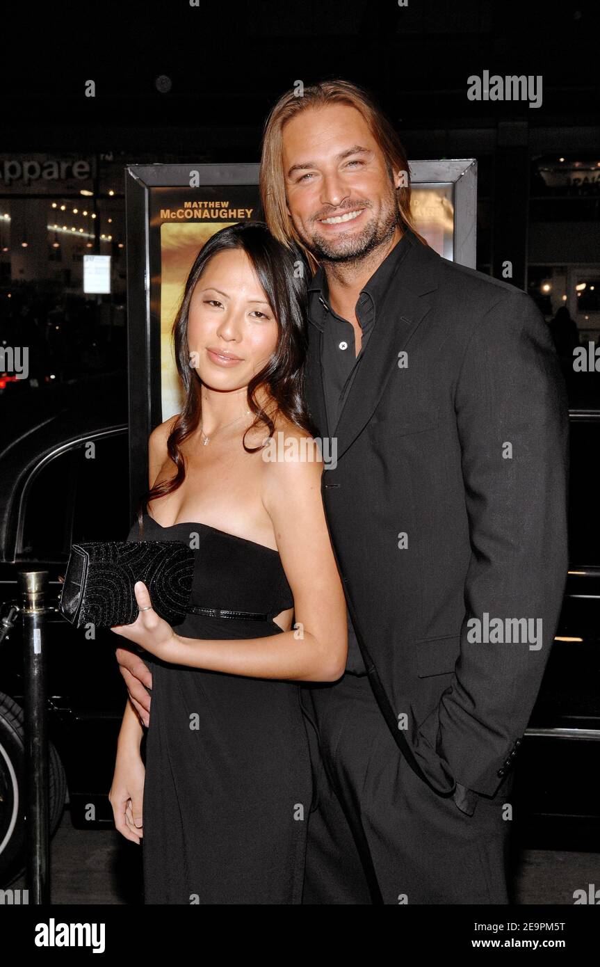 Josh Holloway and Jessica Kumala attend the Premiere of Warner Bros 'We Are Marshall' at the Chinese Theatre in Hollywood, Los Angeles, USA on December 14, 2006. Photo by Lionel Hahn/ABACAPRESS.COM Stock Photo
