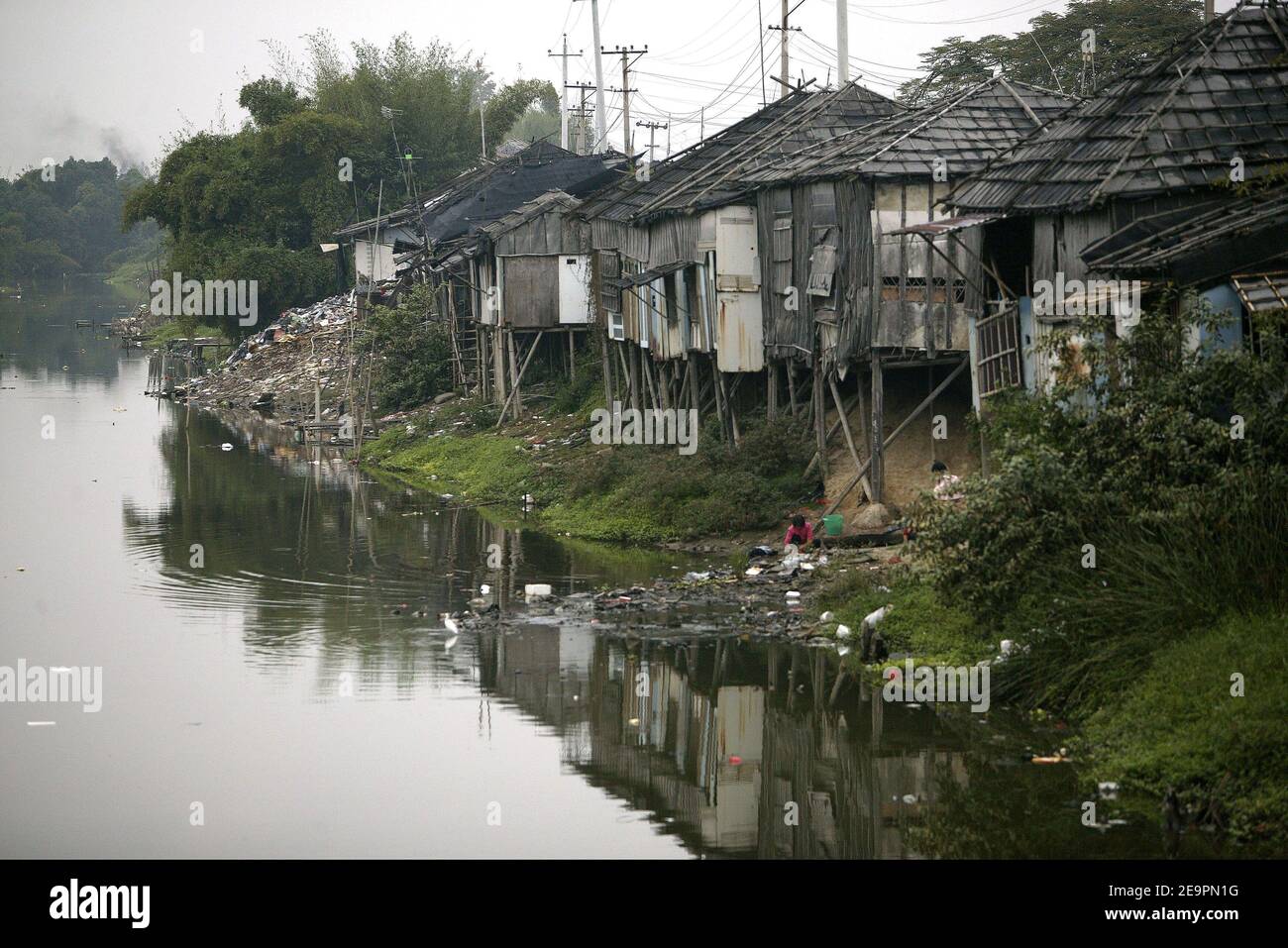 Plastic pollution river china hi-res stock photography and images - Alamy