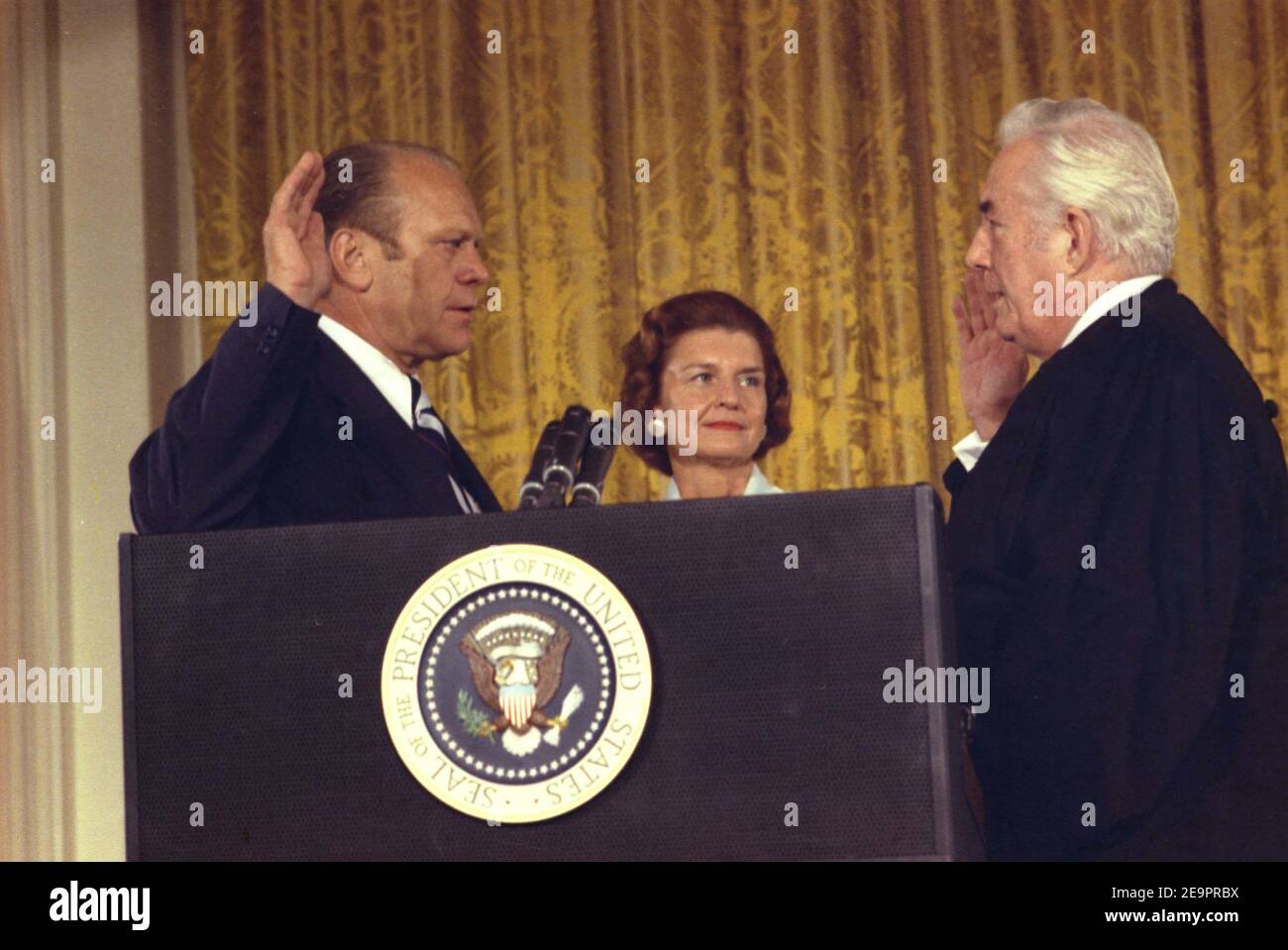 Gerald Ford, the 38th President of the United States, dies at 93, his wife Betty announced in a short statement on December 27, 2006. File Picture from the President's Library. Original Caption : Gerald R. Ford is sworn in as the 38th President of the United States. Photo Gerald R Ford Library via ABACAPRESS.COM Stock Photo