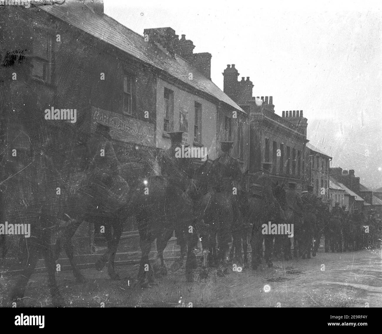 Mounted soldiers hi-res stock photography and images - Alamy