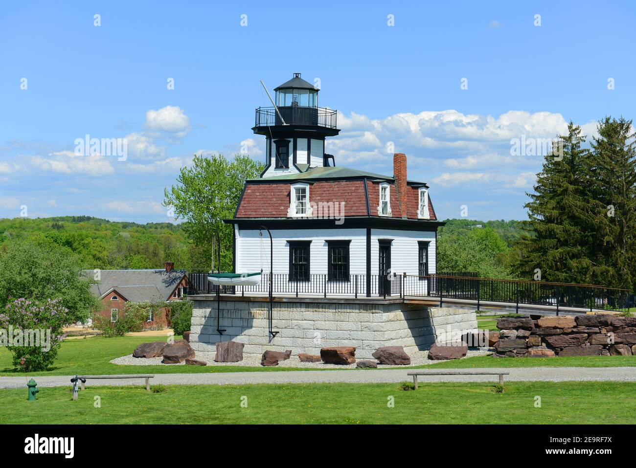 Colchester Reef Light was a antique lighthouse at Colchester Point in