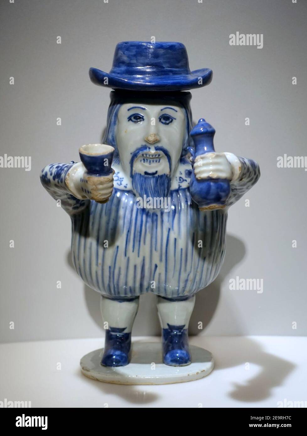 Mr. No-Body, Jingdezhen, China, late 1600s, described as porcelain (though perhaps glazed earthenware) Stock Photo