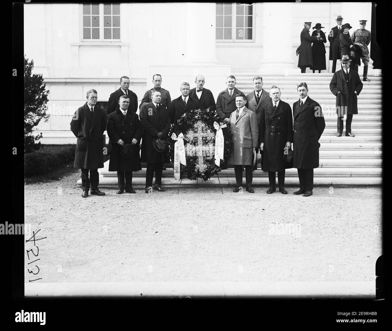 Mr. Rosen and grp. on steps of Amptheatre, Armistice Day Stock Photo