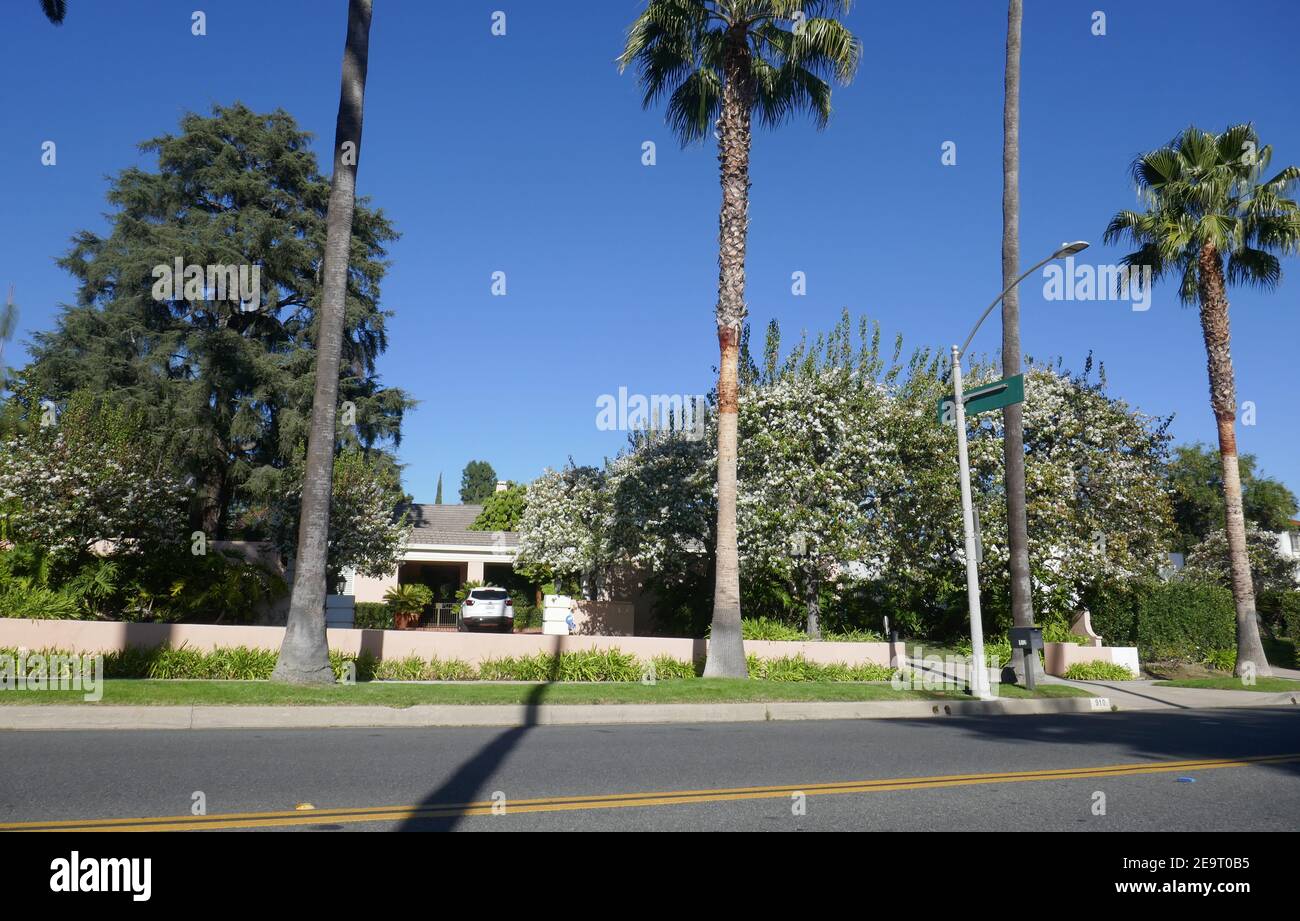 Beverly Hills, California, USA 5th February 2021 A general view of atmosphere of former home/residence of Actress Marion Davies, actress Ann Miller, studio executive Louis B. Mayer, actor Arthur Cameron at 910 Benedict Canyon Drive on February 5, 2021 in Beverly Hills, California, USA. Photo by Barry King/Alamy Stock Photo Stock Photo
