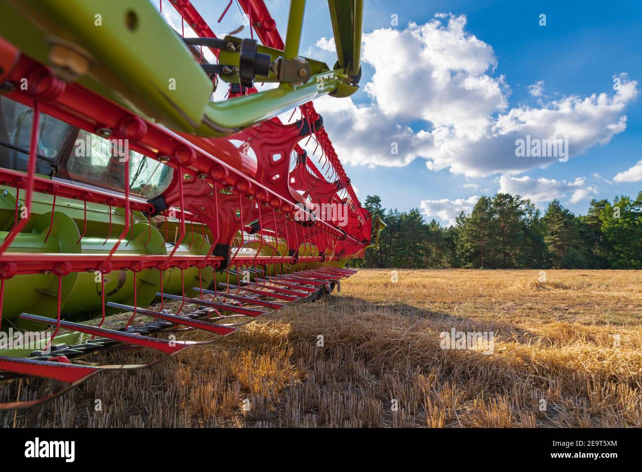 Combine harvester cutter bar Stock Photo Alamy