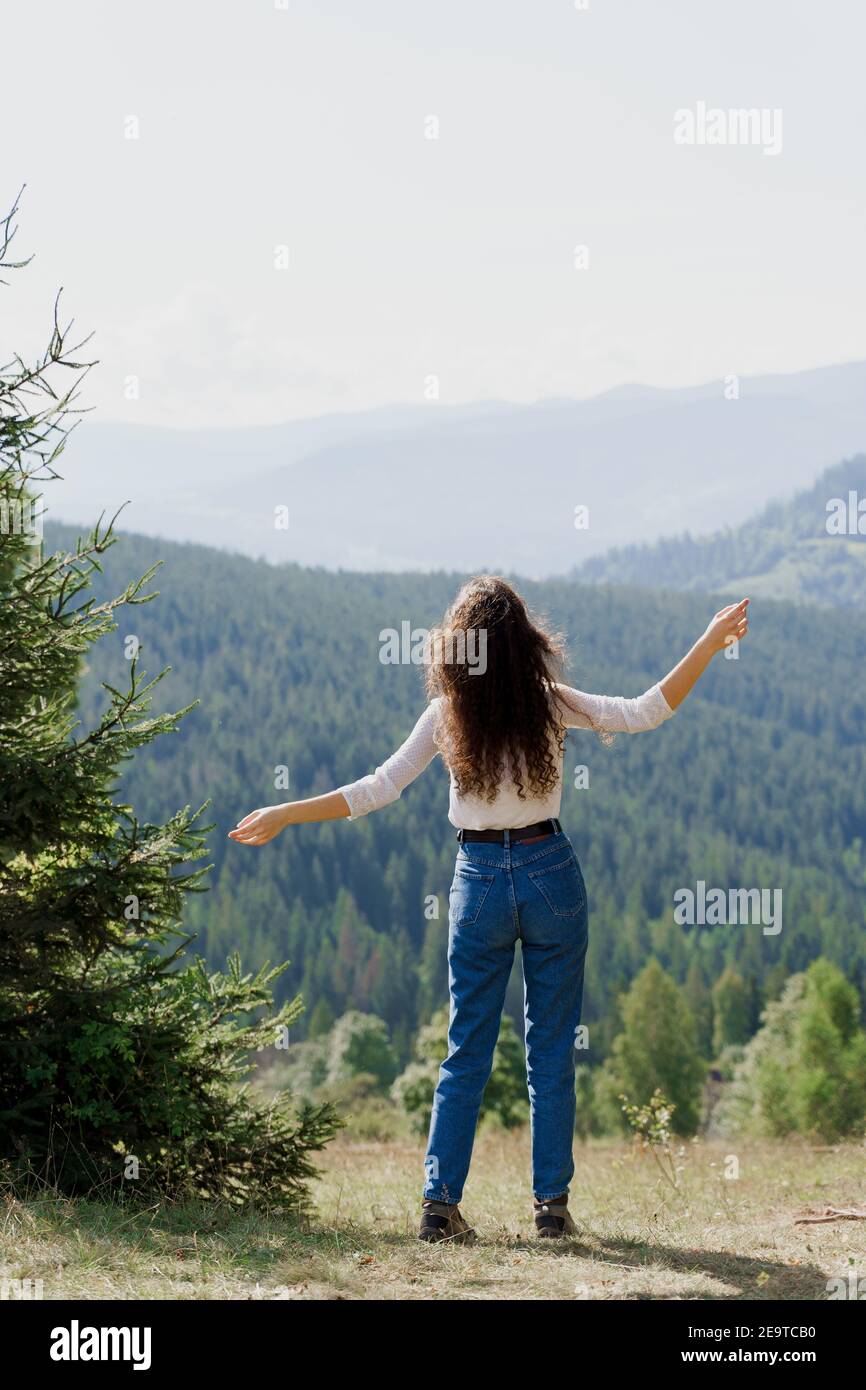 Hill station road hi-res stock photography and images - Page 12 - Alamy