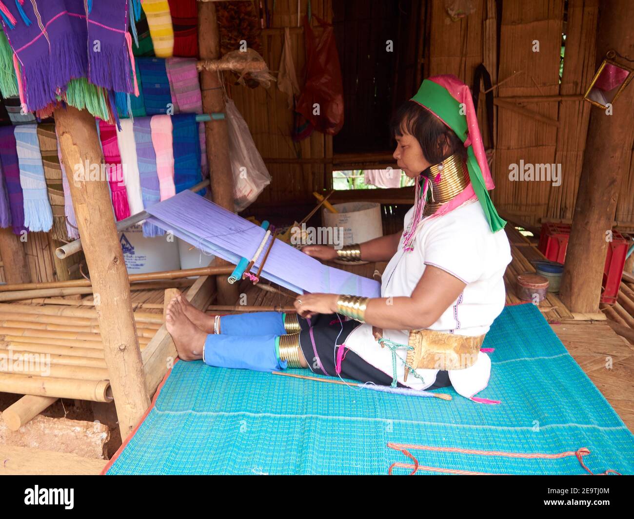 Karen hill tribe hi-res stock photography and images - Alamy