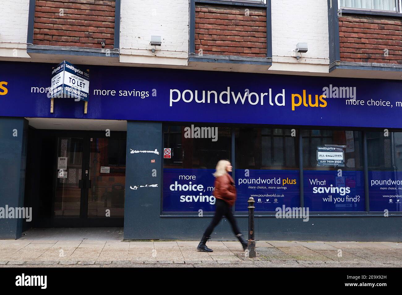 Credit plus hires stock photography and images Alamy