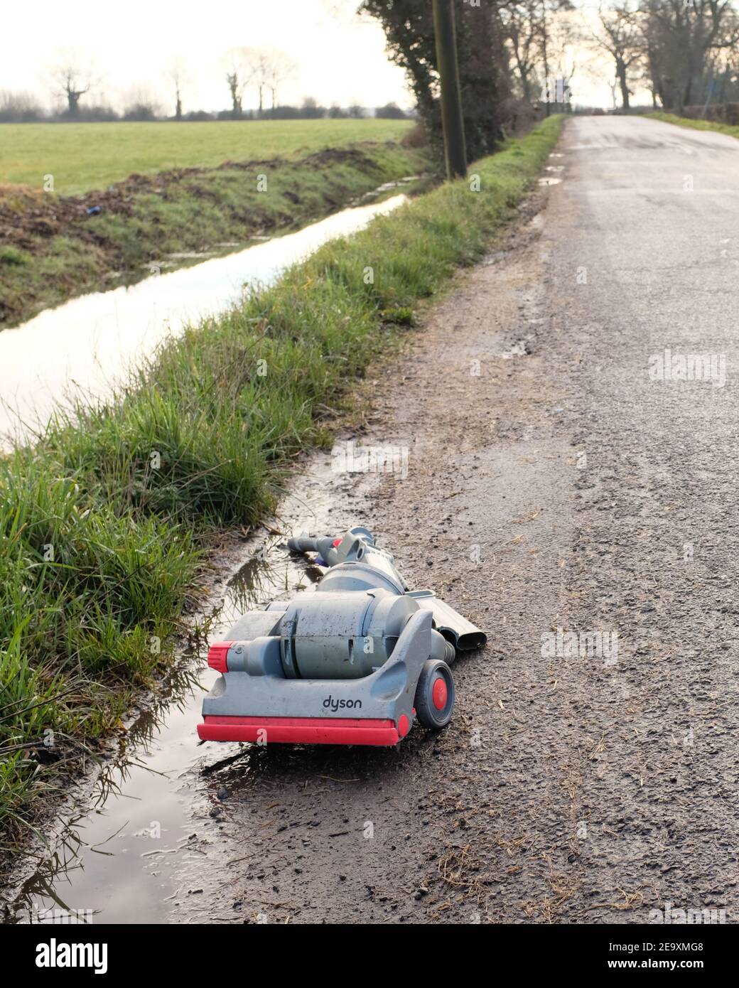 February 2021 - Busted Dyson plastic vacuum cleaner dumped on the roadside  in rural Somerset, England, UK Stock Photo - Alamy