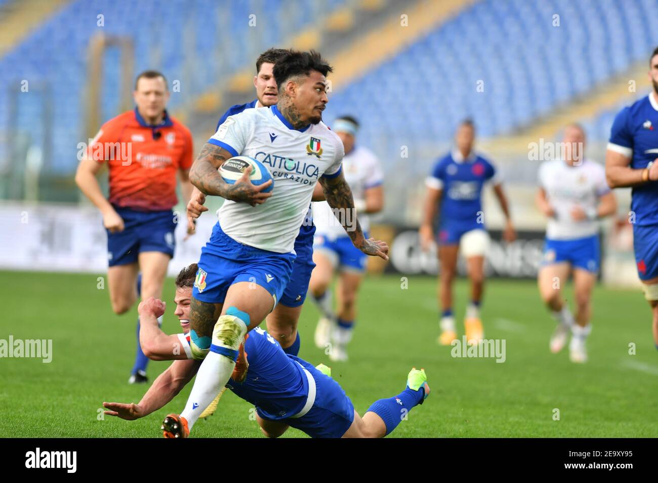 Rome, Italy. 6th Feb, 2021. Rome, Italy, Stadio Olimpico, February 06, 2021, Montanna Ioane (Italy) carries the ball during Italy vs France - Rugby Six Nations match Credit: Carlo Cappuccitti/LPS/ZUMA Wire/Alamy Live News Stock Photo