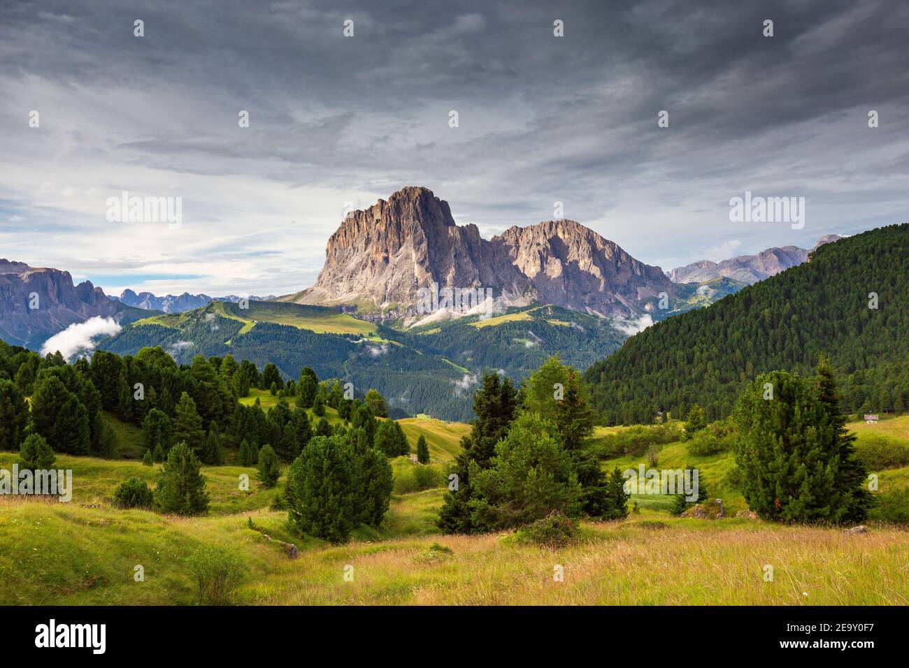 Val gardena hi-res stock photography and images