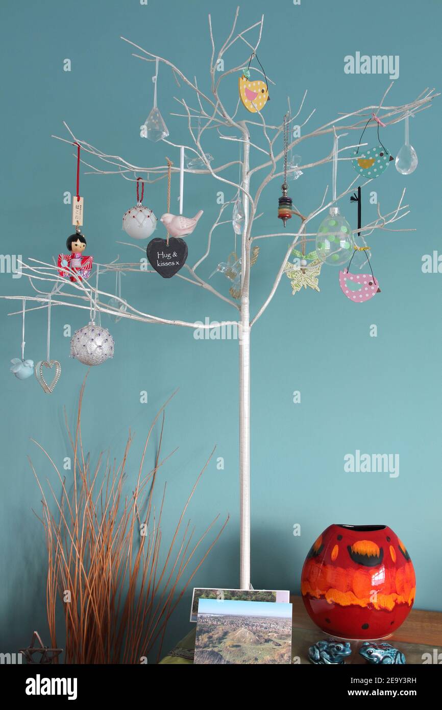 Memory, all year decorated tree with various objects that hold special memories of people and places.. Stock Photo