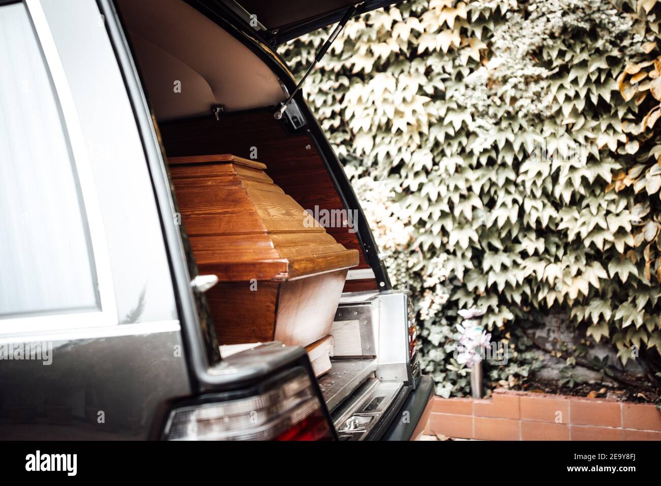 Funeral coffin car hires stock photography and images Alamy