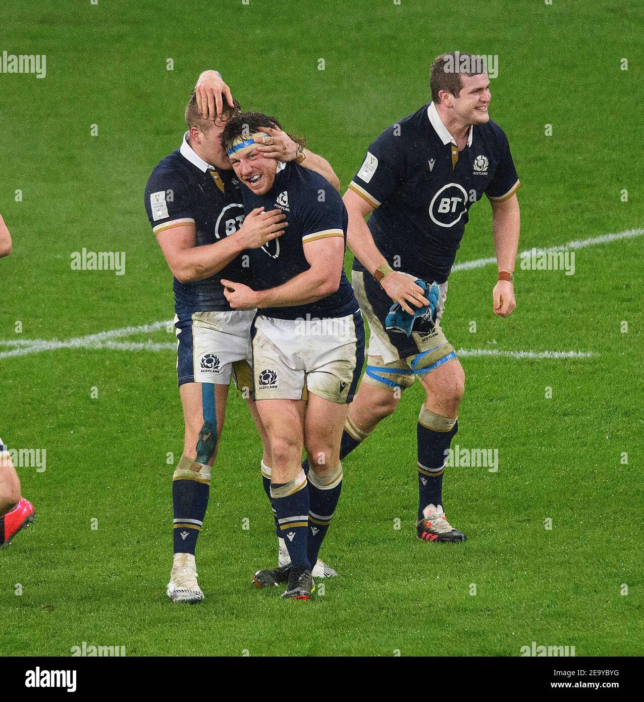 Twickenham, UK. 06th Feb, 2021. Twickenham Stadium, London 6th Feb 2021 Scotland celebrate victory over England at the final whistle Picture Credit : Credit: Mark Pain/Alamy Live News Stock Photo