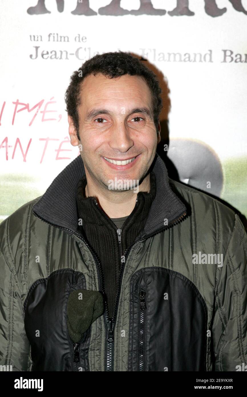 French actor Zinedine Soualem attends the premiere of 'Neg Maron' held at Max Linder cinema in Paris, France, on January 11, 2005. Photo by Laurent Zabulon/ABACA. Stock Photo