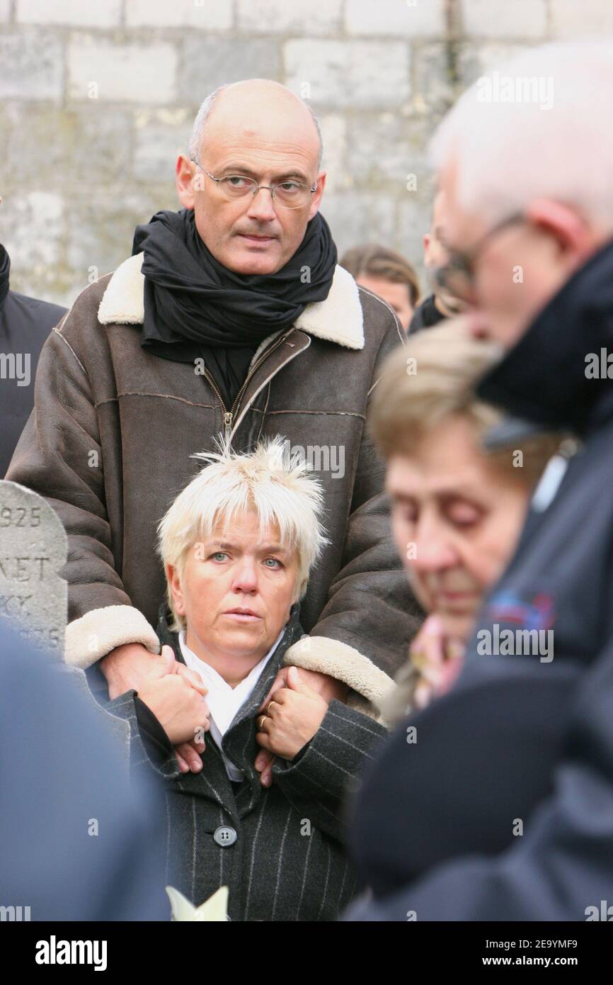 French actress Mimie Mathy and her husband Benoist attend the