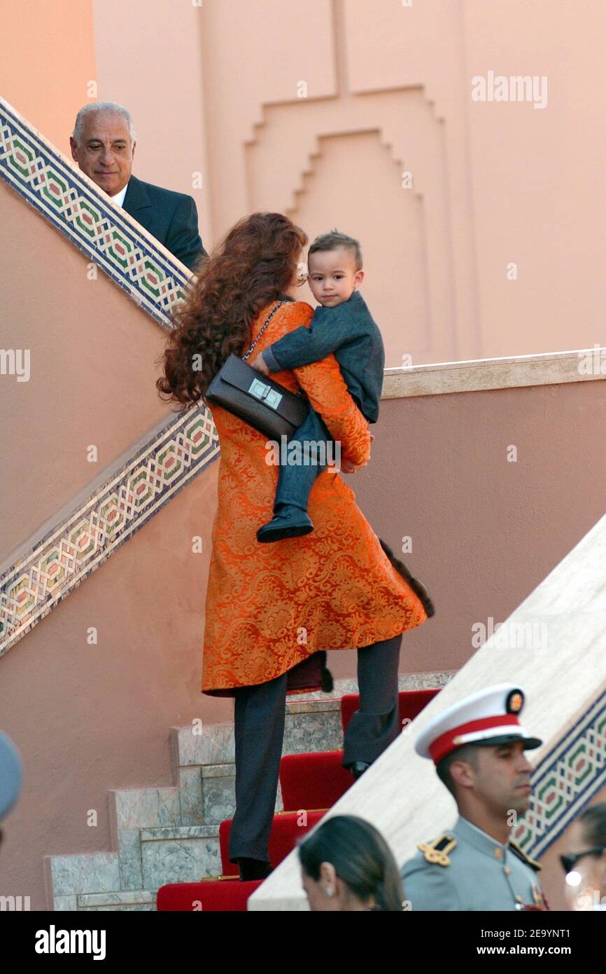 Arrival of King Juan Carlos and Queen Sophia of Spain to their official residence 'Jenane Kebir' Palace in Marrakesh on 17 January 2005, where they meet with King Mohammed VI and his wife Princess Lalla Salma and their son Prince Moulay Hassan. Photo by Abd Rabbo-Nebinger/ABACA. Stock Photo