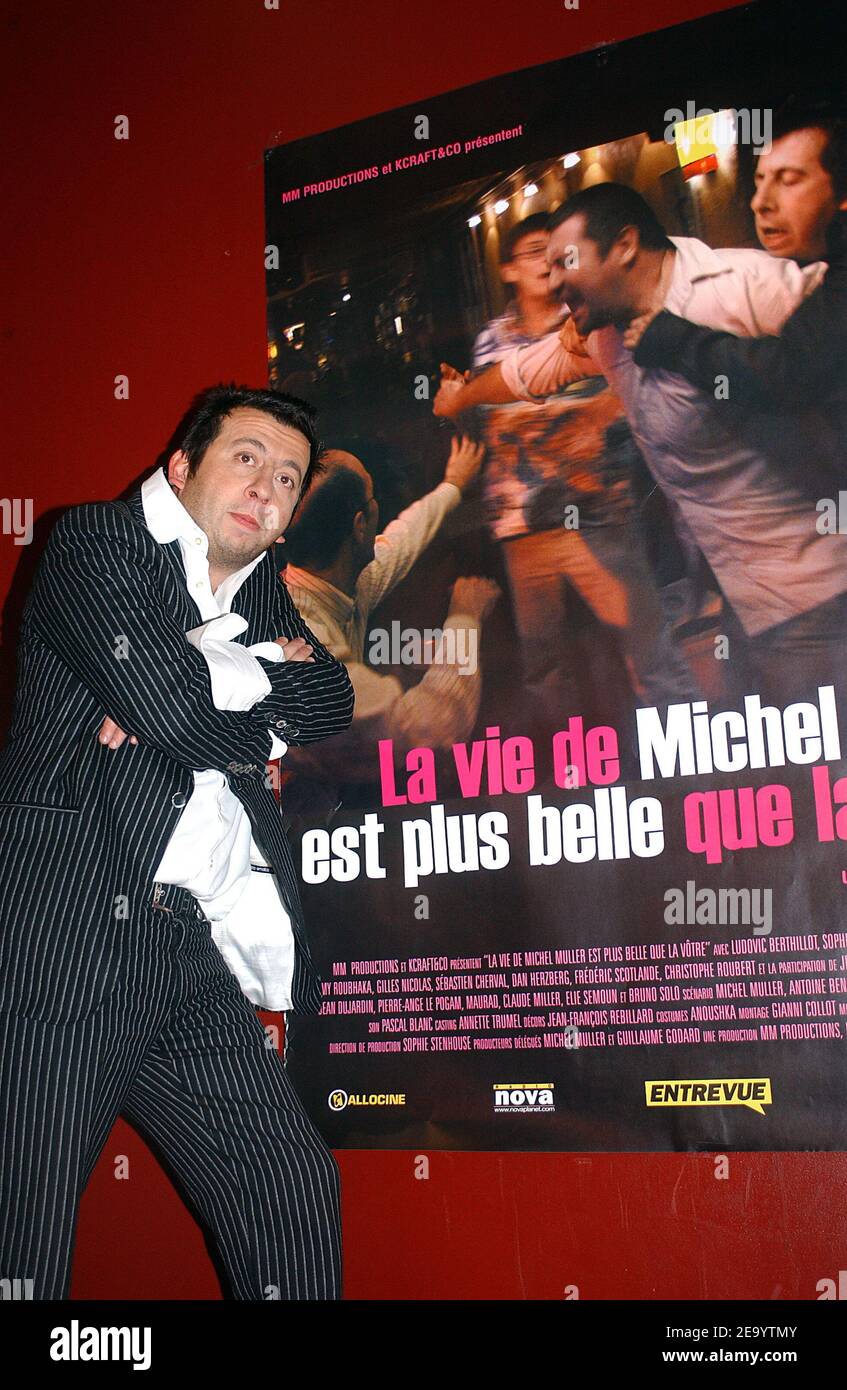 French humorist, actor and movie director Michel Muller attends the premiere of his movie, 'La Vie de Michel Muller est plus belle que la votre', at Pathe Wepler cinema in Paris, France, on January 24, 2005. Photo by Giancarlo Gorassini/ABACA. Stock Photo