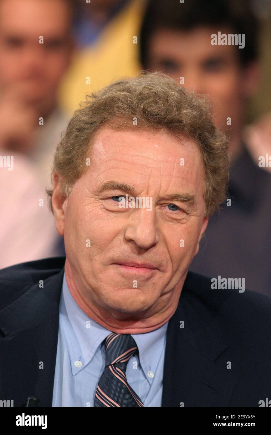 French TV journalist Robert Namias attends the taping of Michel Drucker's talk show Vivement Dimanche special Michel Leeb on January 26, 2005. Photo by Jean-Jacques Datchary/ABACA Stock Photo