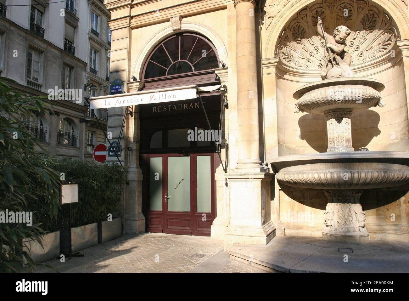 The famous restaurant - La Fontaine Gaillon - managed by the French actors Gerard Depardieu and Carole Bouquet, place Gaillon, in Paris, France on February 7, 2005. Photo by Mousse/ABACA. Stock Photo