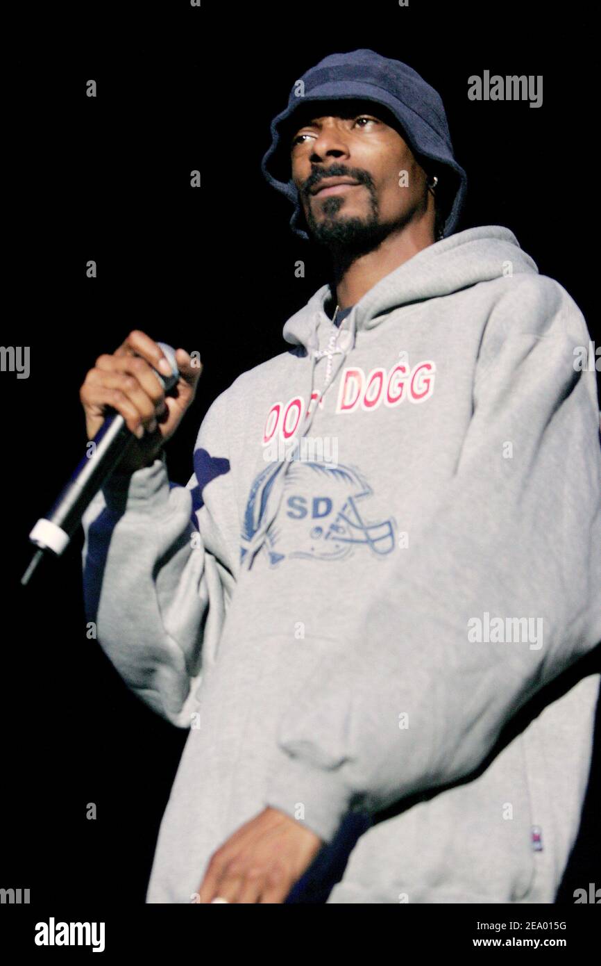 Snoop Dogg performs at the O'Connell Center on February 4 ...