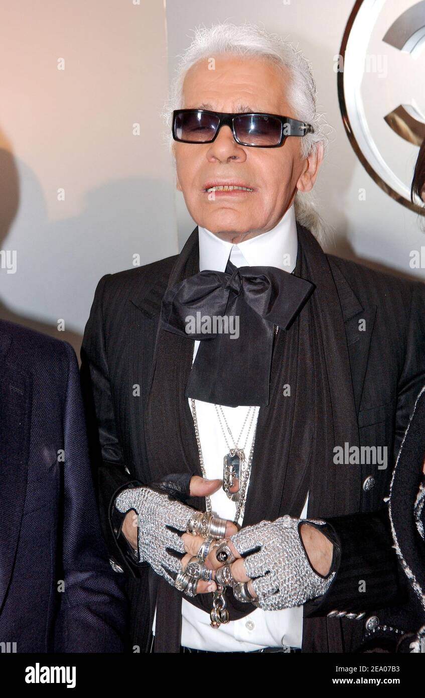 German fashion designer Karl Lagerfeld pictured during the backsatge of the  Chanel Ready-to-Wear Fall-Winter 2005-2006 collection in Paris-France on  March 4, 2005. Photo by Klein-Hounsfield/ABACA Stock Photo - Alamy